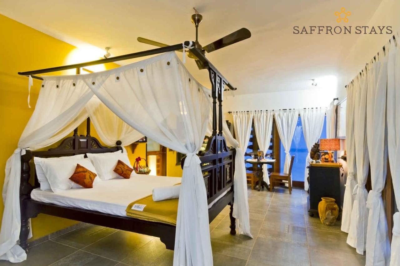 Saffronstays Villa 270, Dāpoli エクステリア 写真