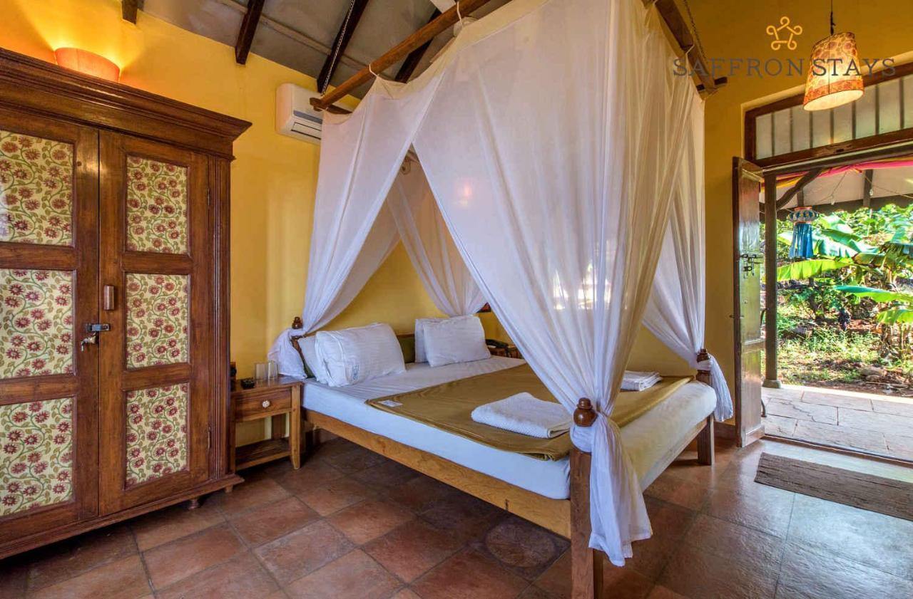 Saffronstays Villa 270, Dāpoli エクステリア 写真
