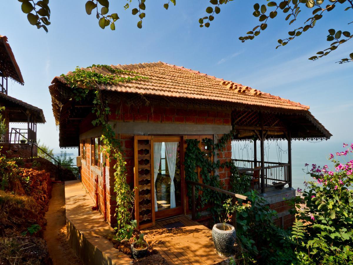 Saffronstays Villa 270, Dāpoli エクステリア 写真