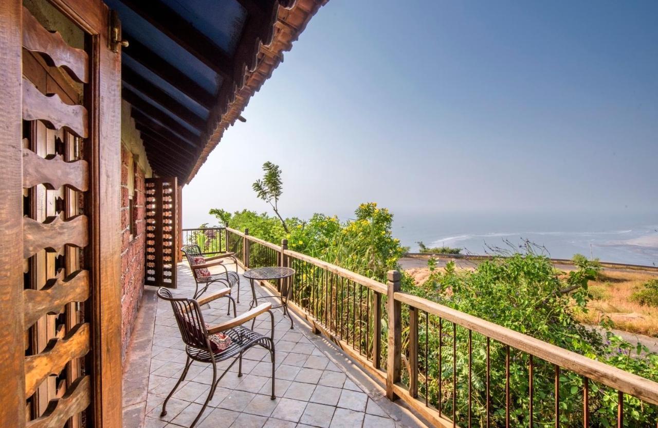 Saffronstays Villa 270, Dāpoli エクステリア 写真