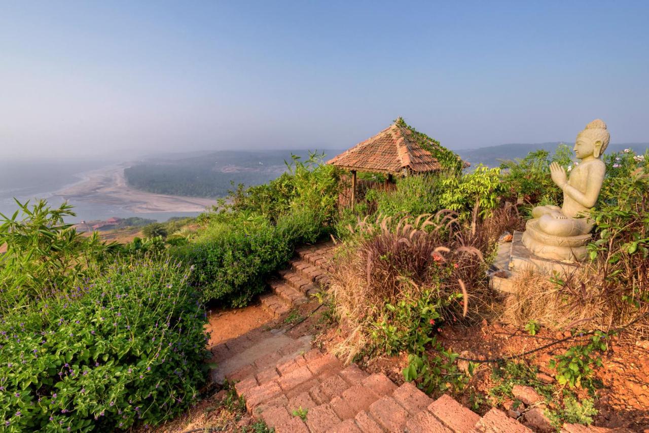 Saffronstays Villa 270, Dāpoli エクステリア 写真